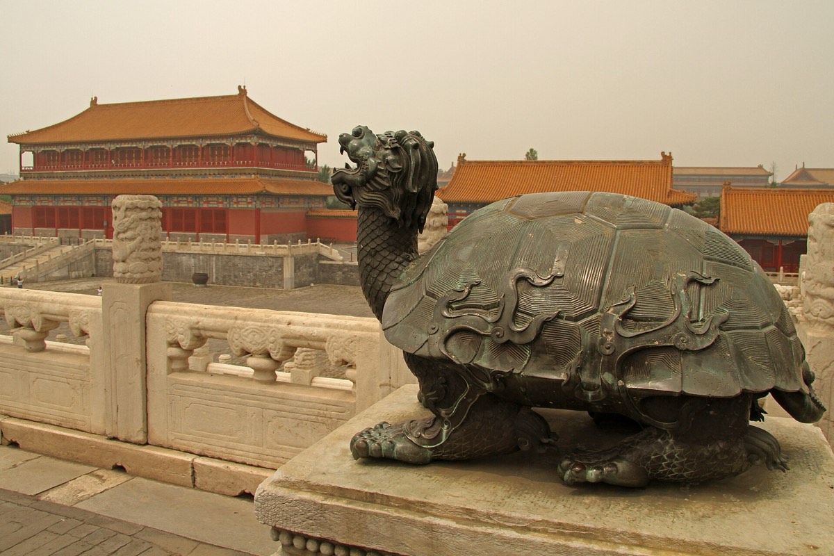 北京故宫建筑与铜制瑞兽，赴中国牙科治疗可结合的旅行体验